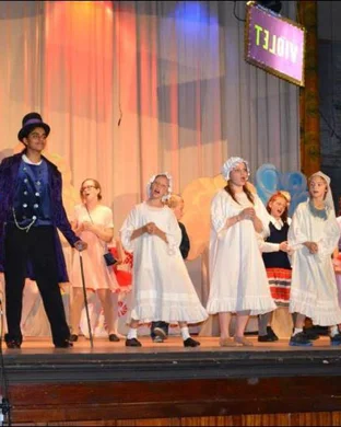 Red Yarn and Friends